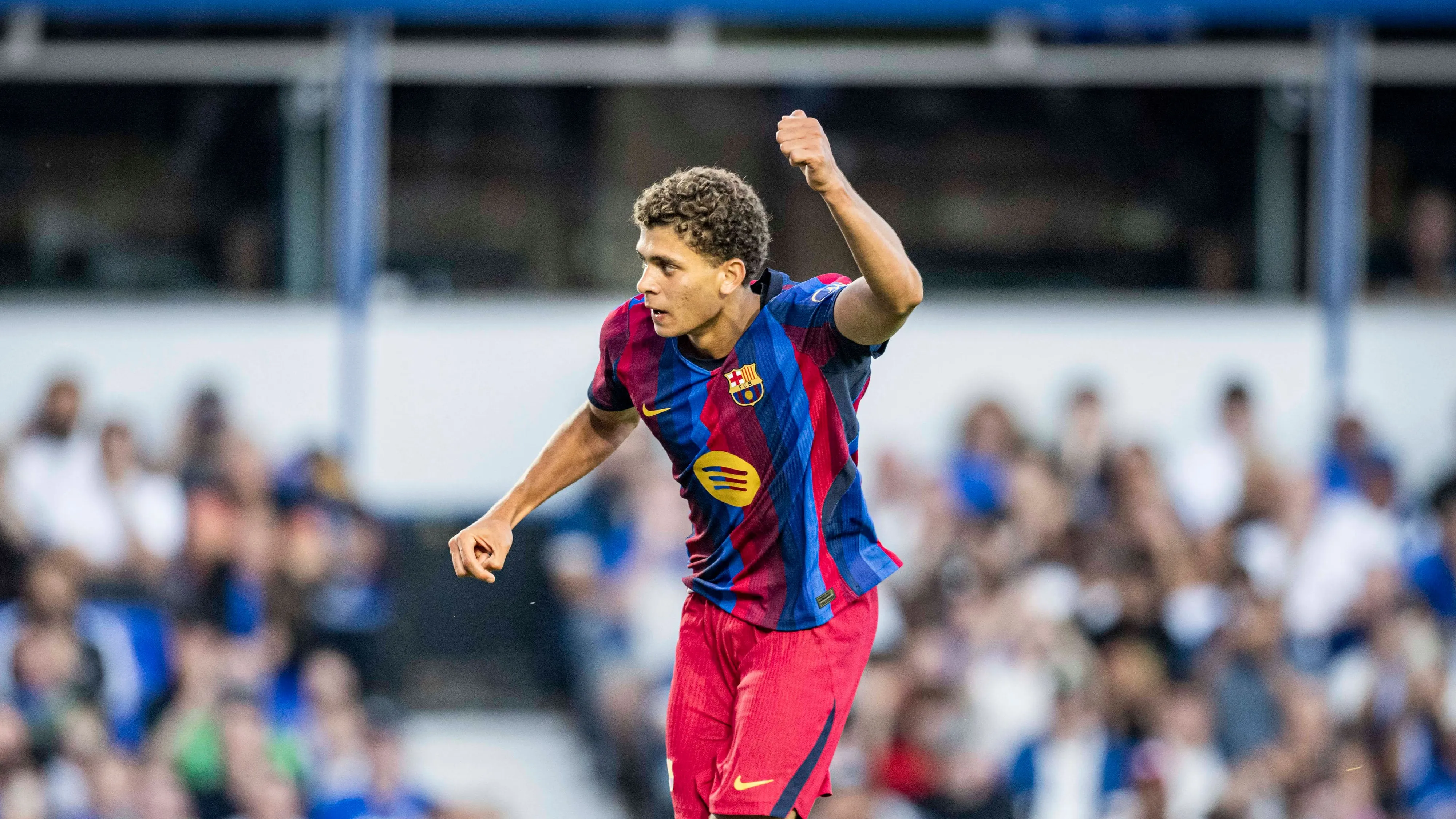 哈姆扎·阿卜杜勒卡里姆：提前归队赢信任，巴萨新星闪耀季前赛
