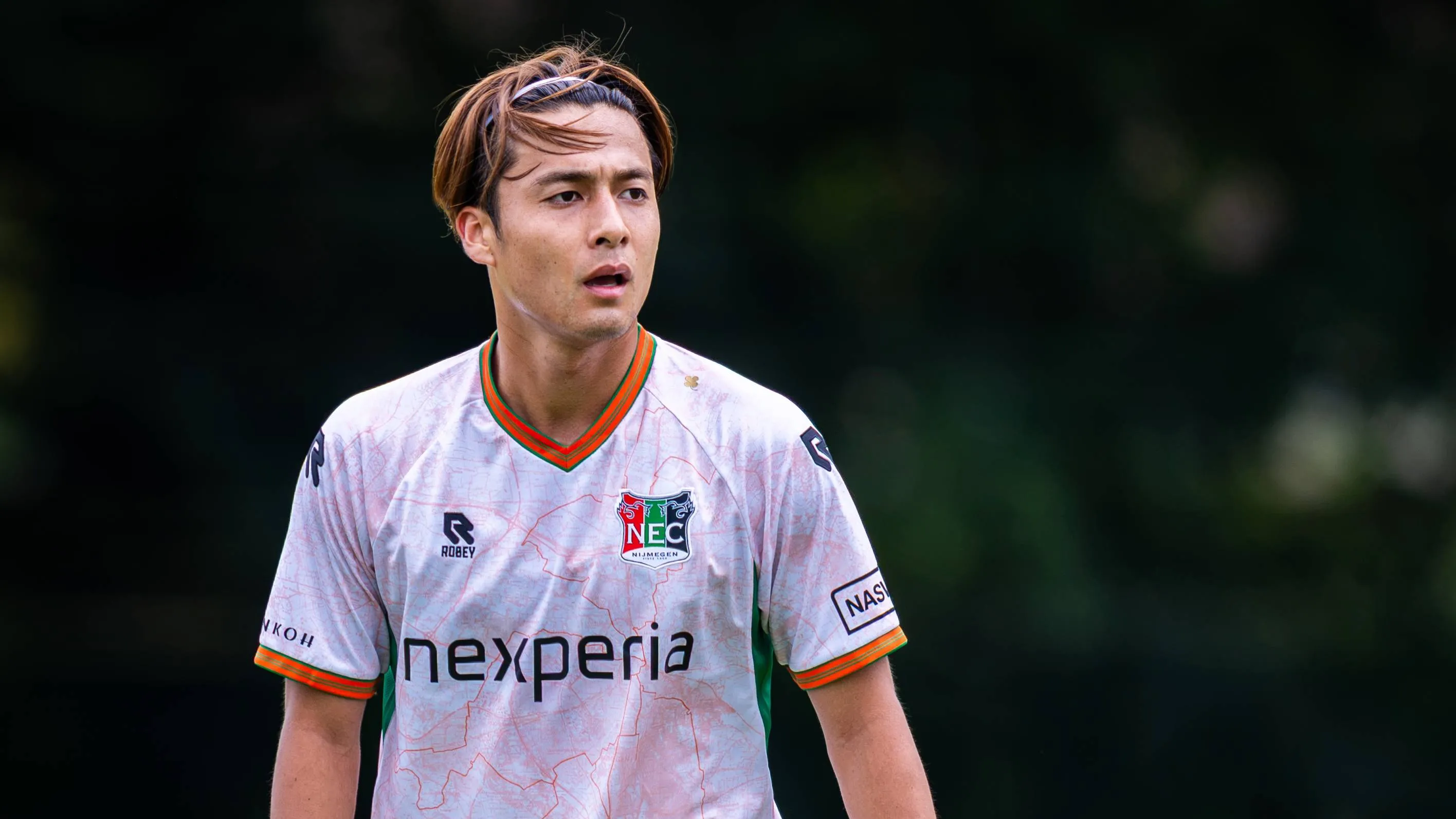 埃因霍温截胡内梅亨,佐野航大离队体检在即