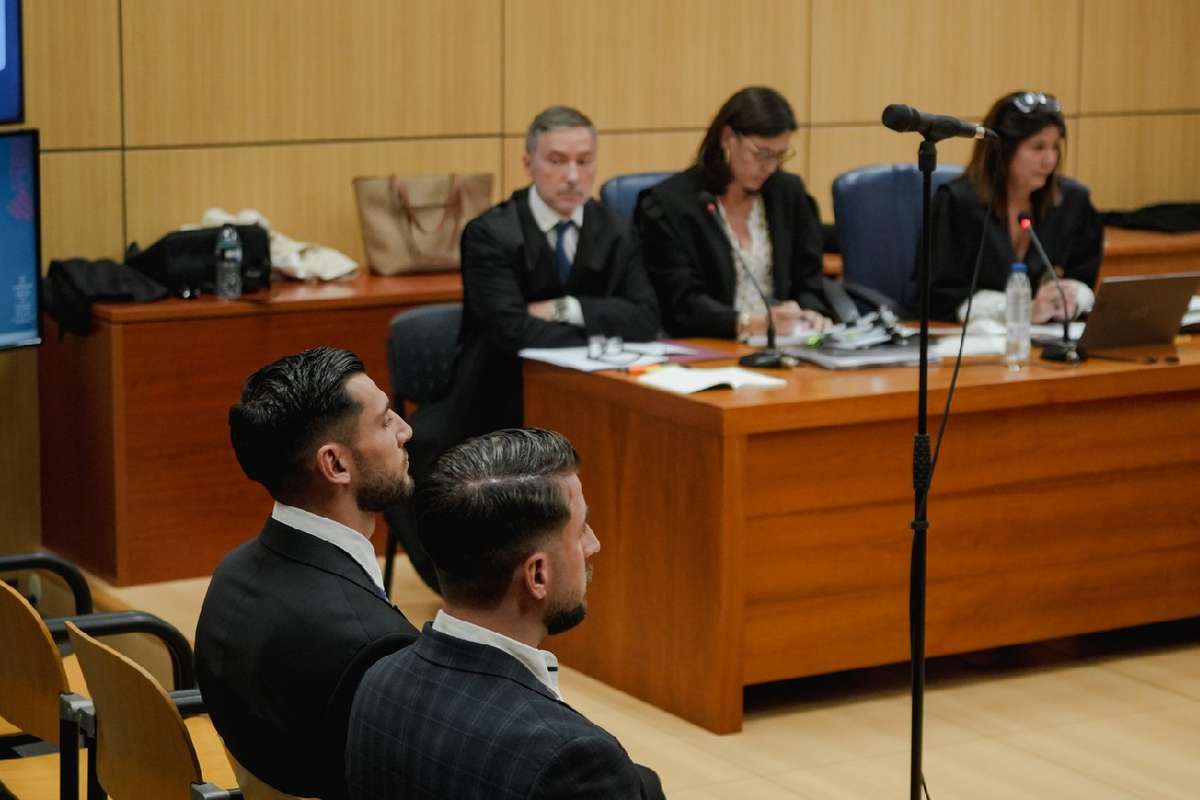 塞维利亚租借性侵罪成前锋拉法·米尔至希腊阿里斯